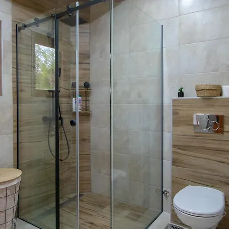 Tara Vista Cabin Villa