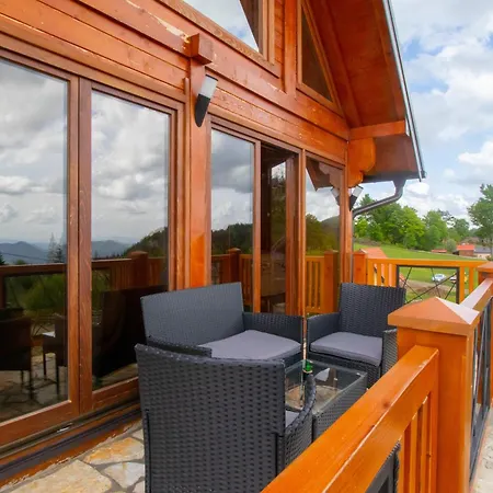 Villa Tara Vista Cabin